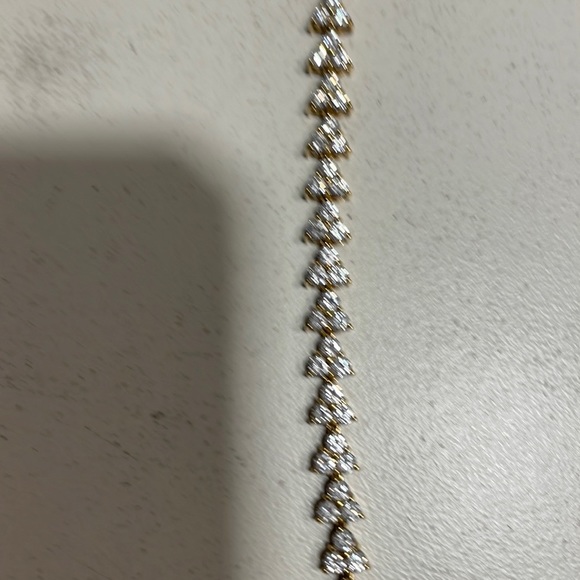 SOLD❤️❤️💙💙HOST PICK💙💙 Stunning diamond and sapphire show piece - Picture 2 of 10